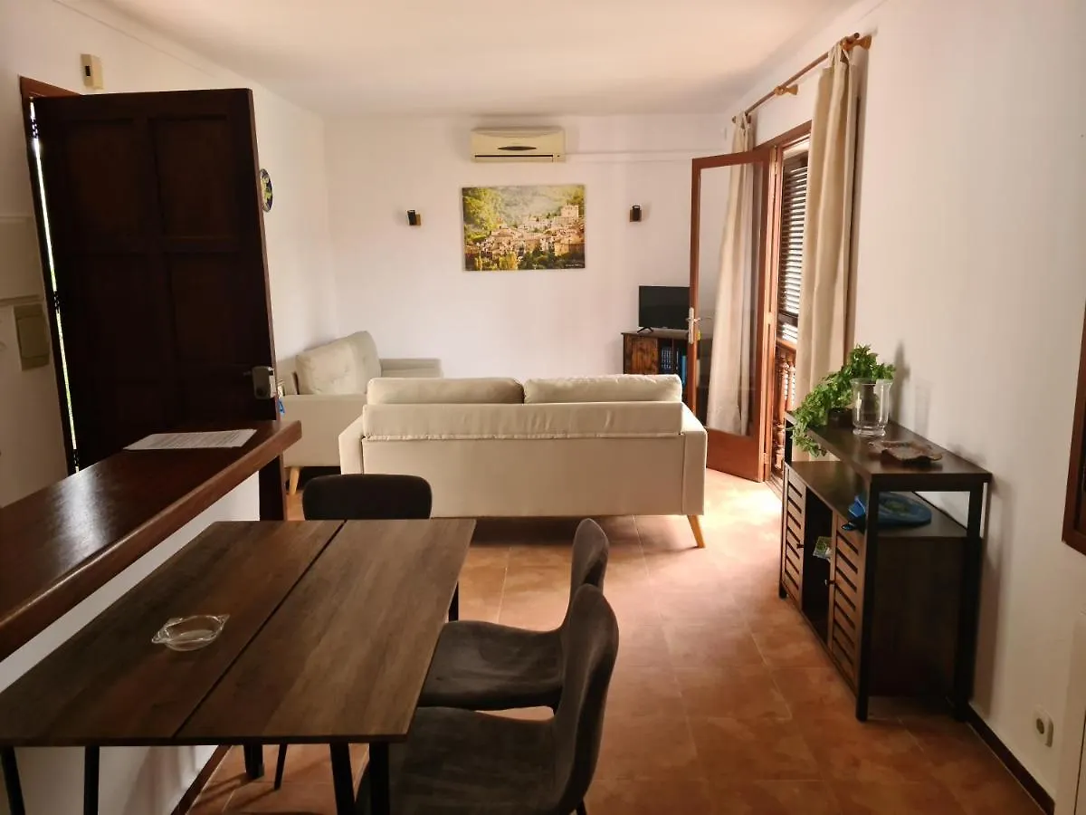 Apartamentos Osa Menor Cala D´Or スペイン